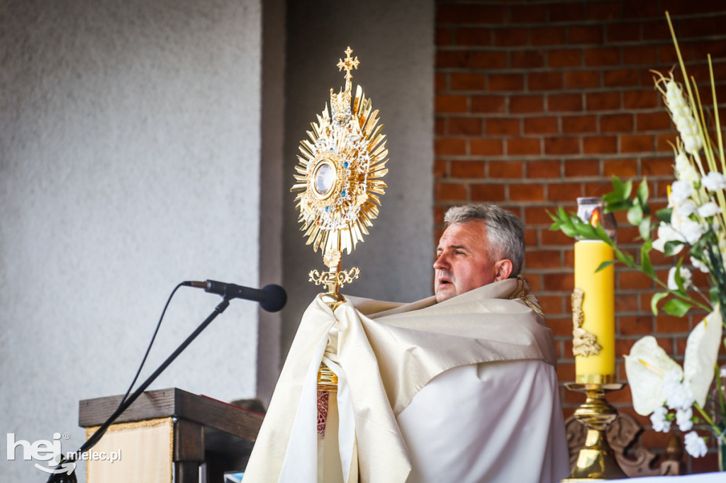 Procesja Bożego Ciała - Parafia MBNP