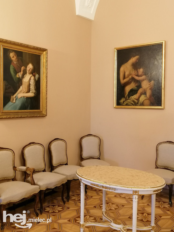 Uczniowie z Mielca w odwiedzinach u Agaty Dudy