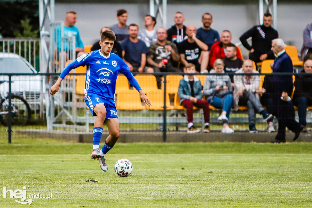 Czarni Trześń - Stal III Mielec: mecz i feta