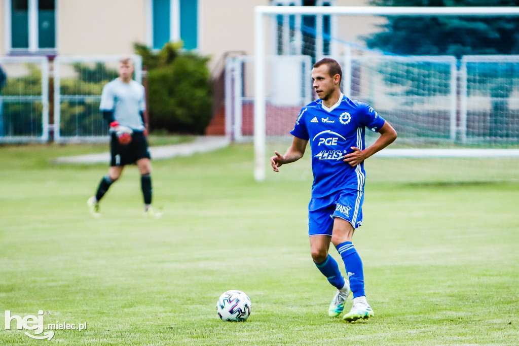 Czarni Trześń - Stal III Mielec: mecz i feta