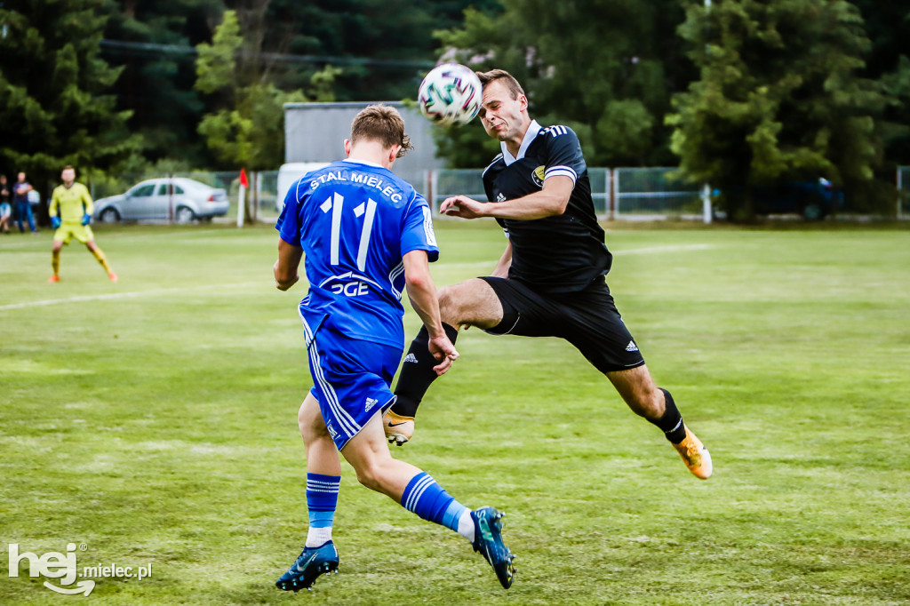 Czarni Trześń - Stal III Mielec: mecz i feta