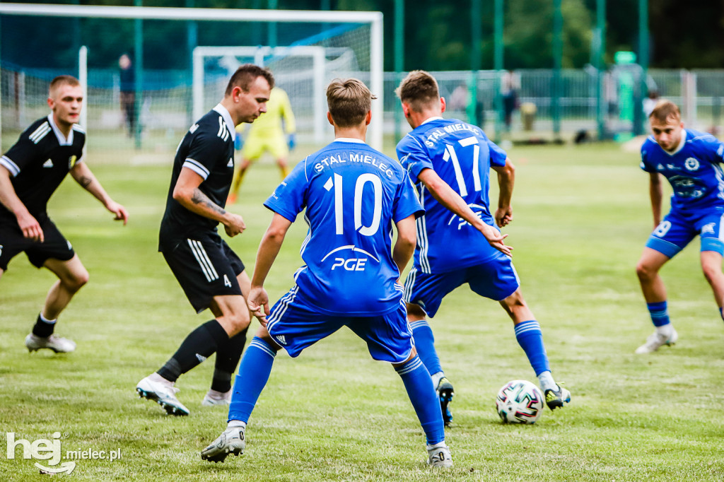 Czarni Trześń - Stal III Mielec: mecz i feta