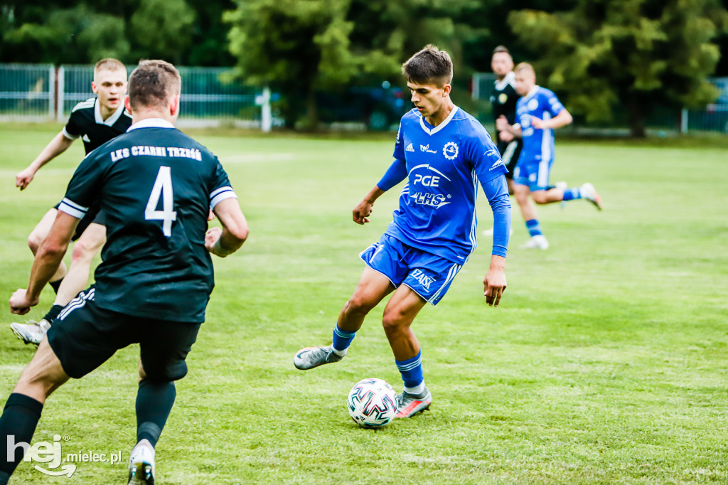 Czarni Trześń - Stal III Mielec: mecz i feta