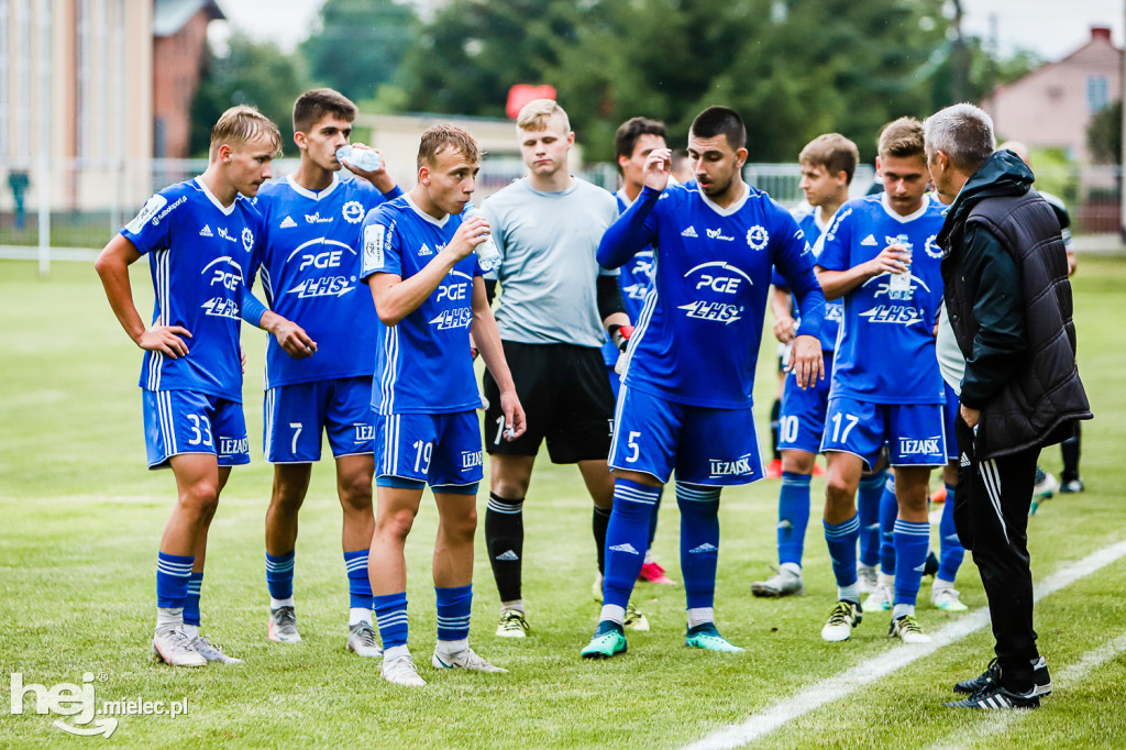 Czarni Trześń - Stal III Mielec: mecz i feta
