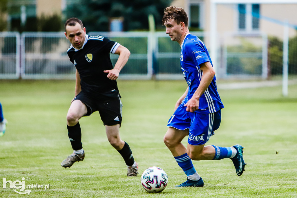 Czarni Trześń - Stal III Mielec: mecz i feta