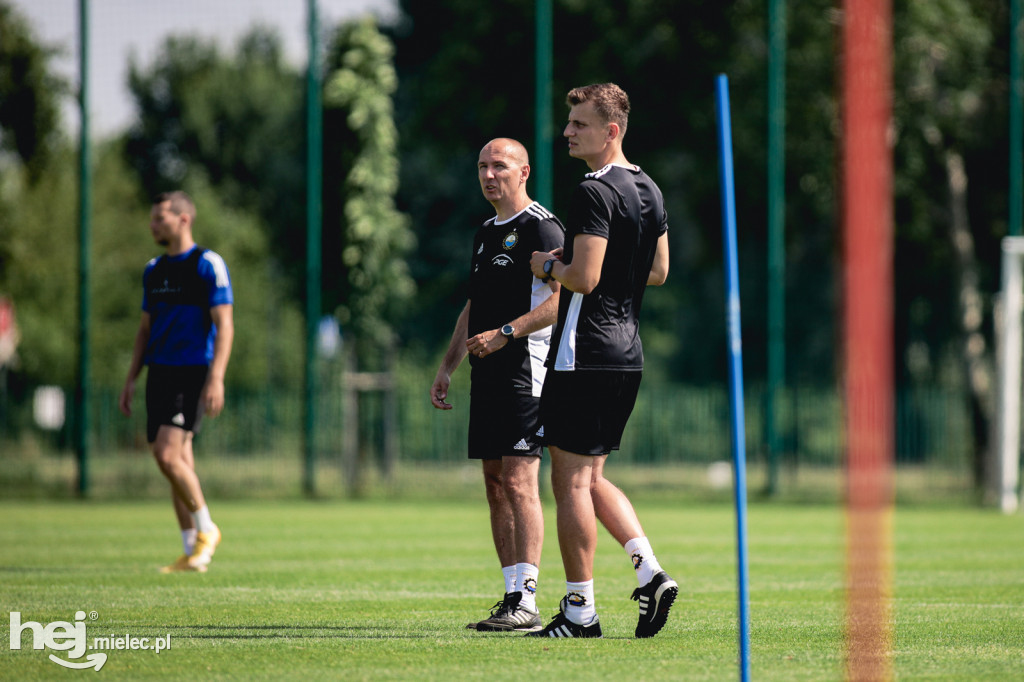 Trening FKS Stali Mielec z nowym trenerem