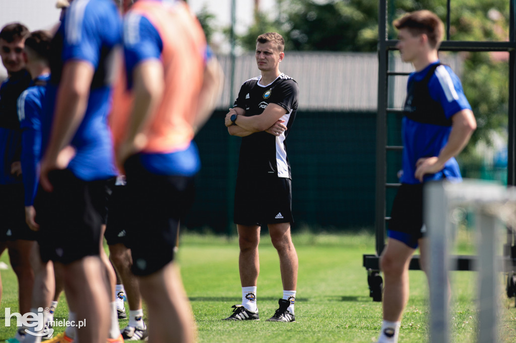 Trening FKS Stali Mielec z nowym trenerem