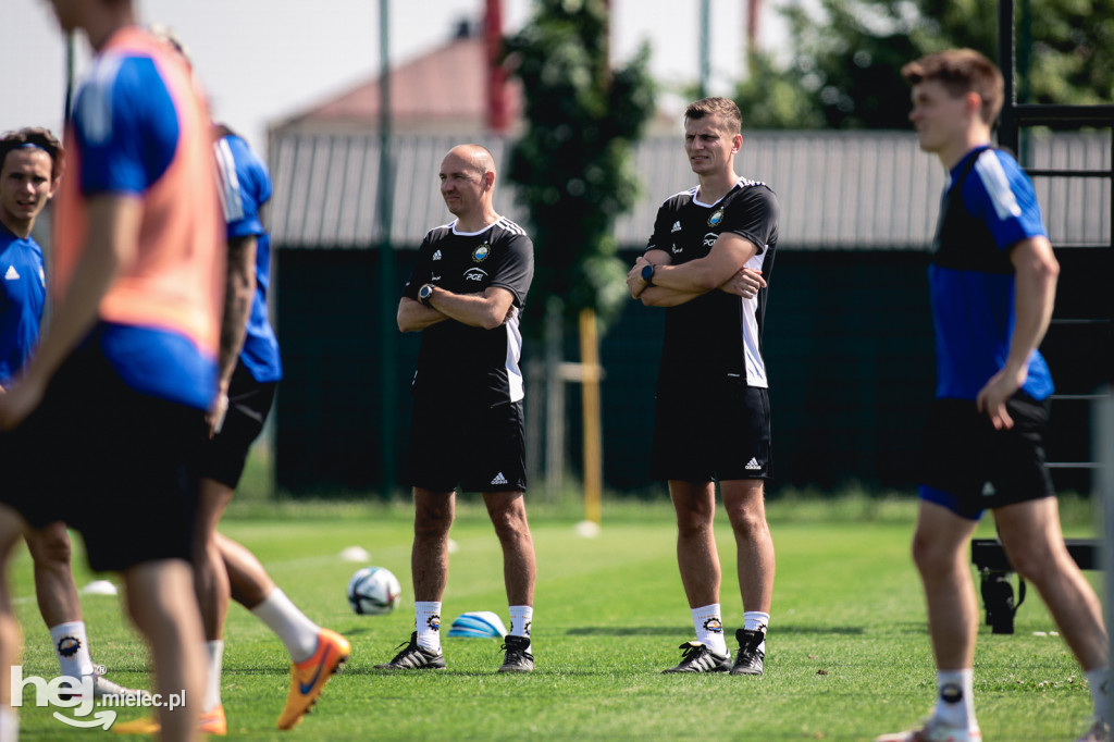 Trening FKS Stali Mielec z nowym trenerem