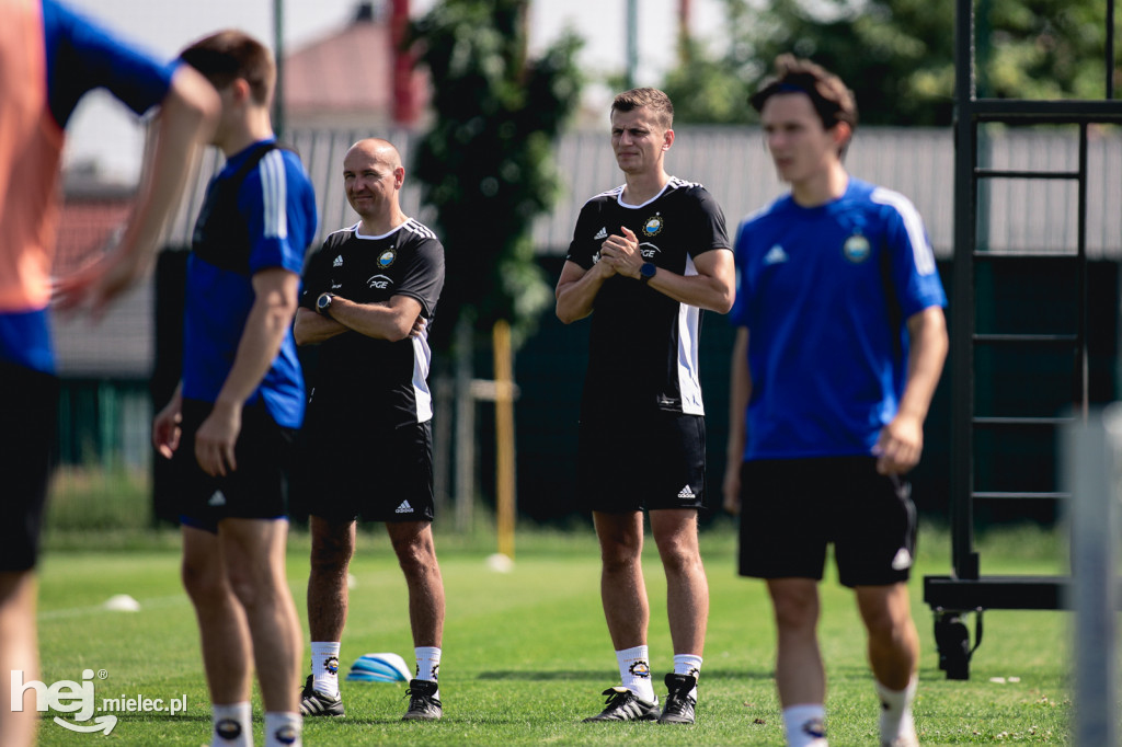 Trening FKS Stali Mielec z nowym trenerem