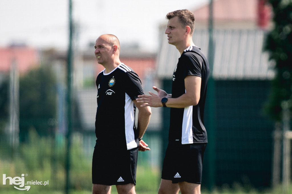 Trening FKS Stali Mielec z nowym trenerem