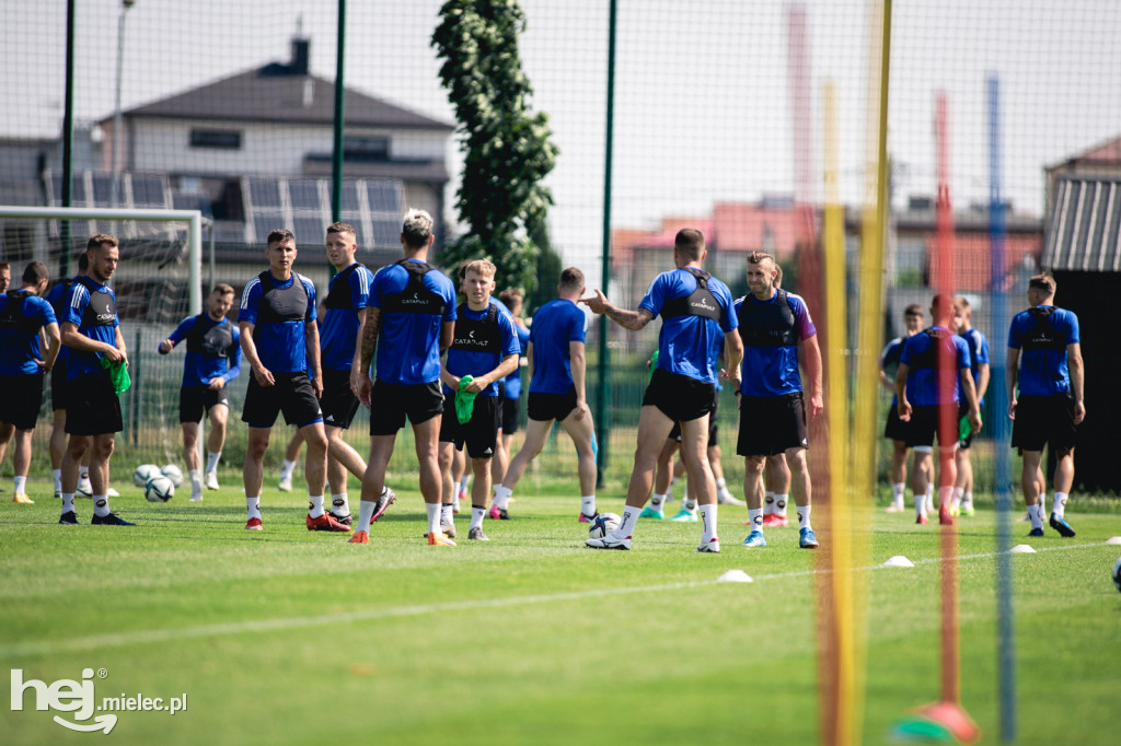 Trening FKS Stali Mielec z nowym trenerem