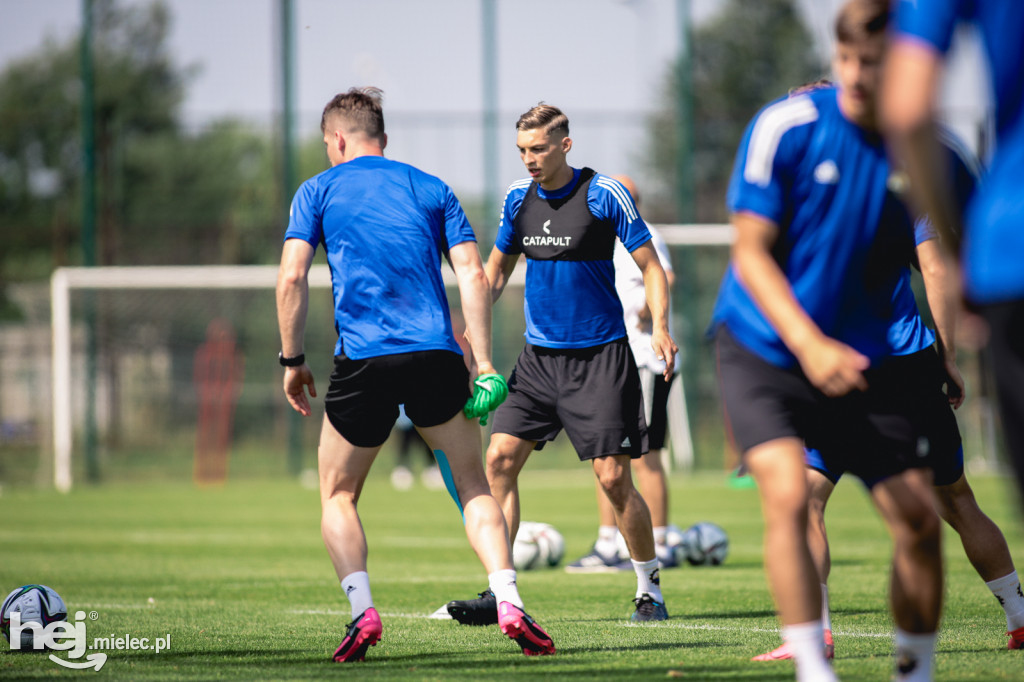 Trening FKS Stali Mielec z nowym trenerem
