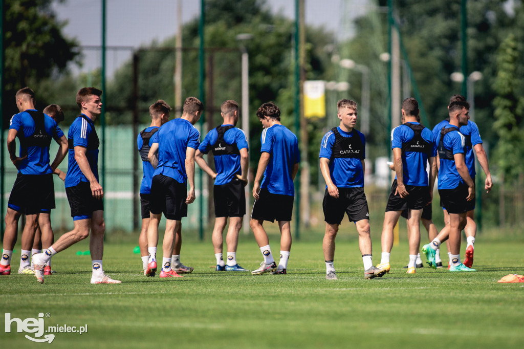 Trening FKS Stali Mielec z nowym trenerem