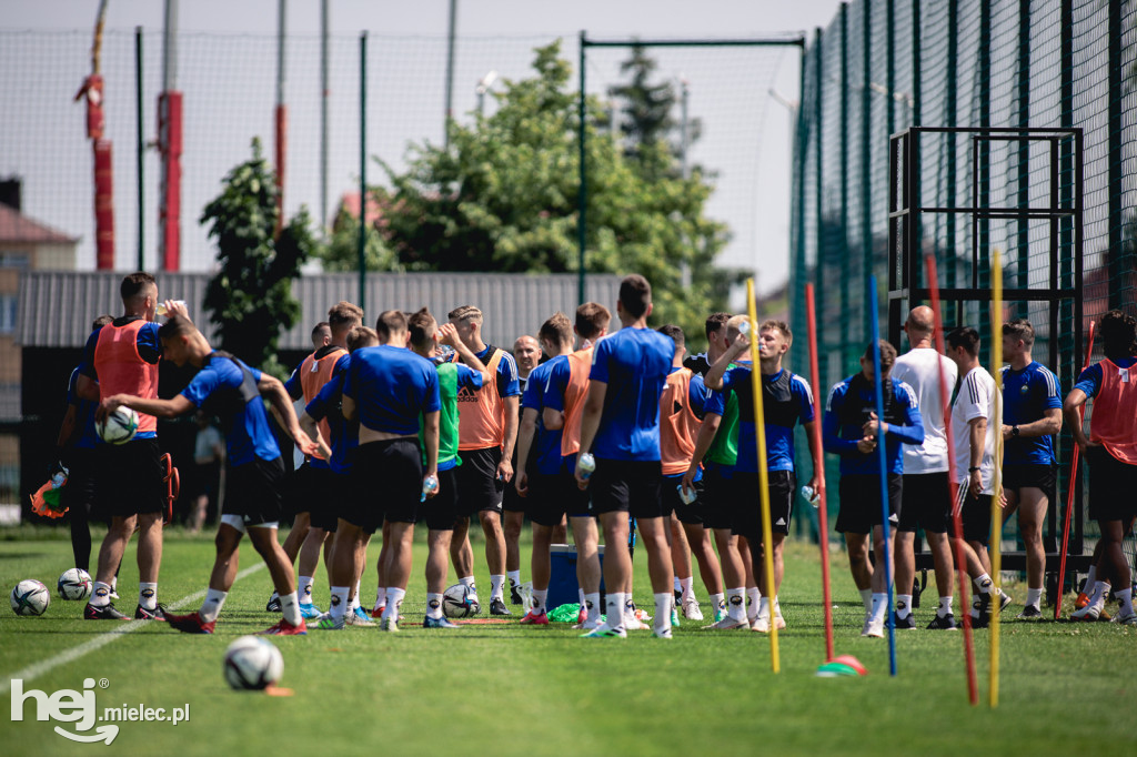 Trening FKS Stali Mielec z nowym trenerem