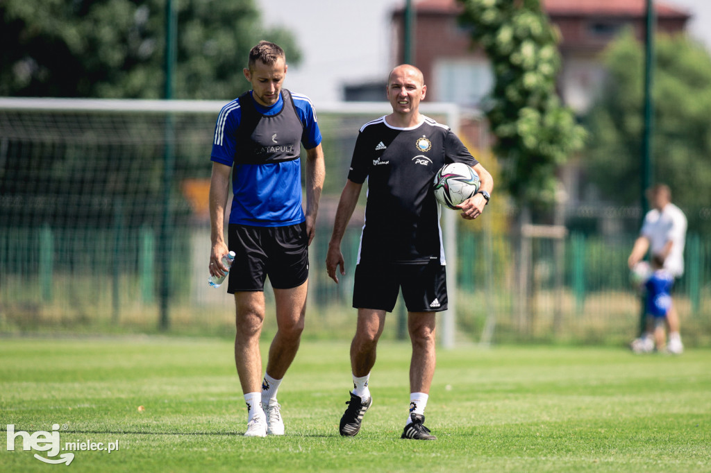Trening FKS Stali Mielec z nowym trenerem