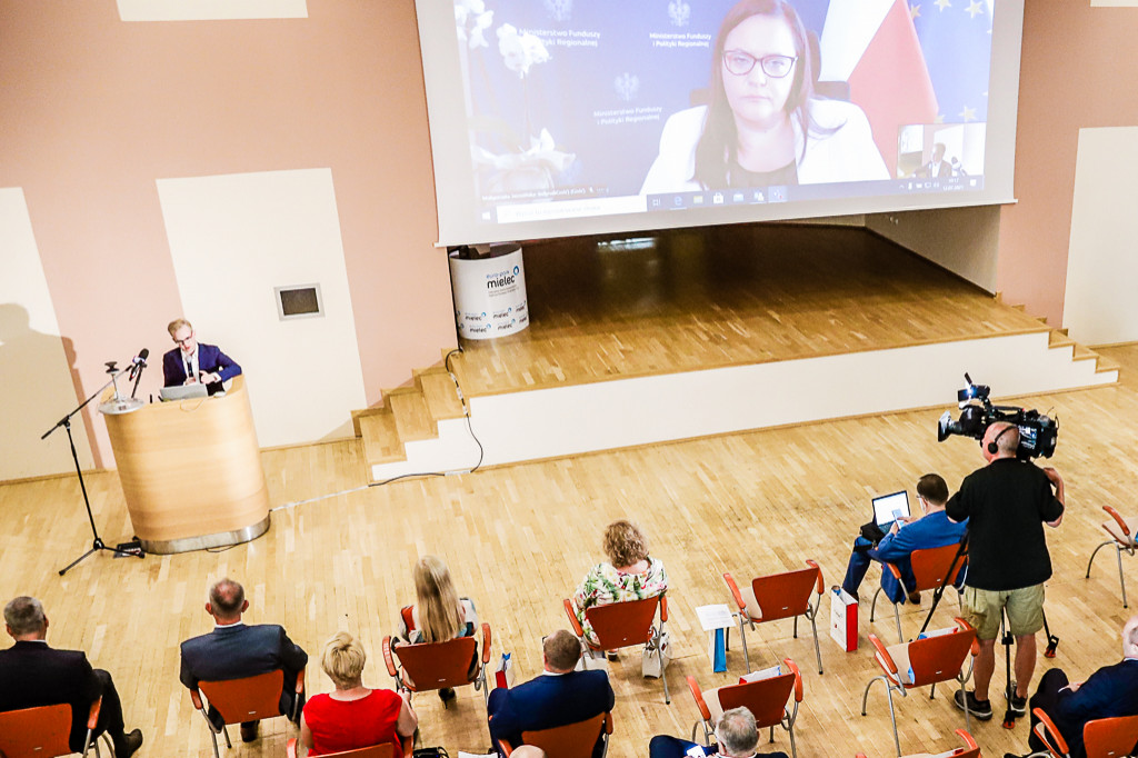 O wsparciu dla firm z wiceministrem finansów
