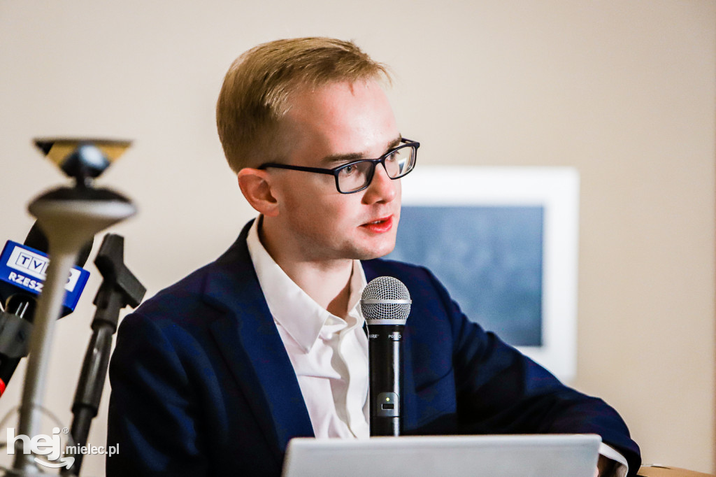 O wsparciu dla firm z wiceministrem finansów