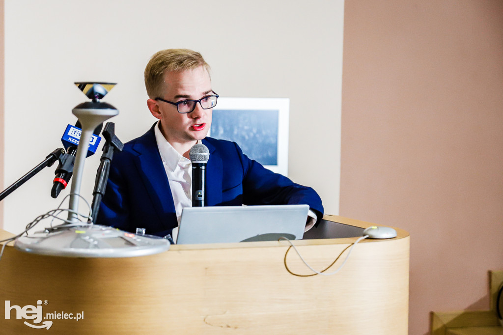 O wsparciu dla firm z wiceministrem finansów