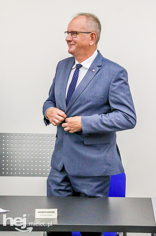 W Borowej przecinali wstęgę