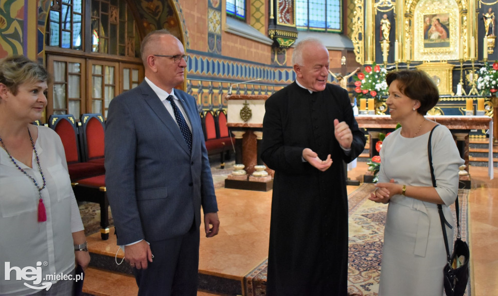 Minister na pikniku w Chorzelowie, w Padwi, Przykopie i Baranowie