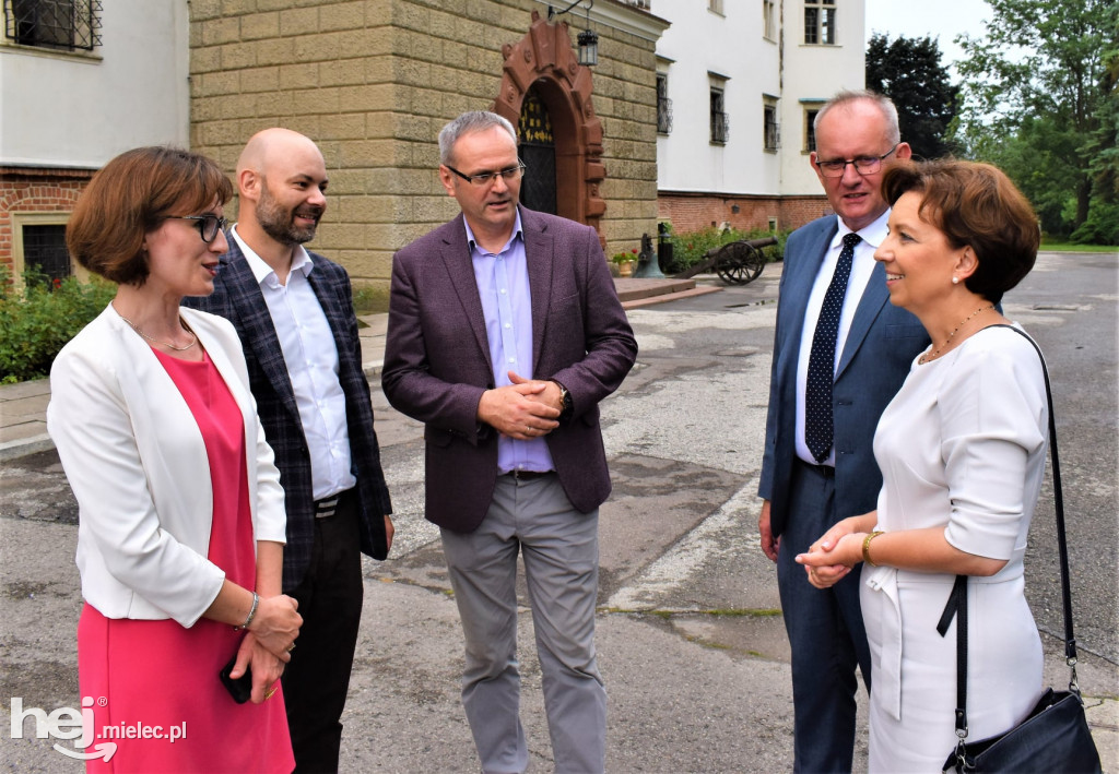 Minister na pikniku w Chorzelowie, w Padwi, Przykopie i Baranowie