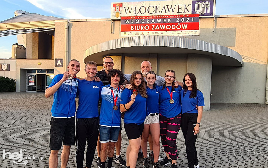 Dwa złota i dwa brązy dla LKS Stal Mielec podczas Mistrzostw Polski U18