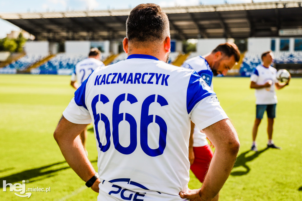 Kabaret Młodych Panów próbował gry w Stali