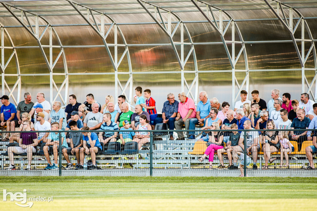 Czarni Trześń - Stal II Mielec