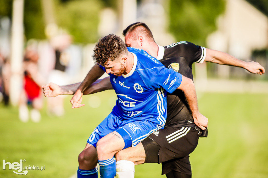 Czarni Trześń - Stal II Mielec