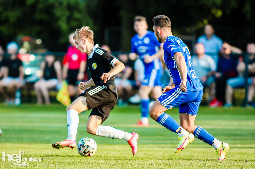 Czarni Trześń - Stal II Mielec