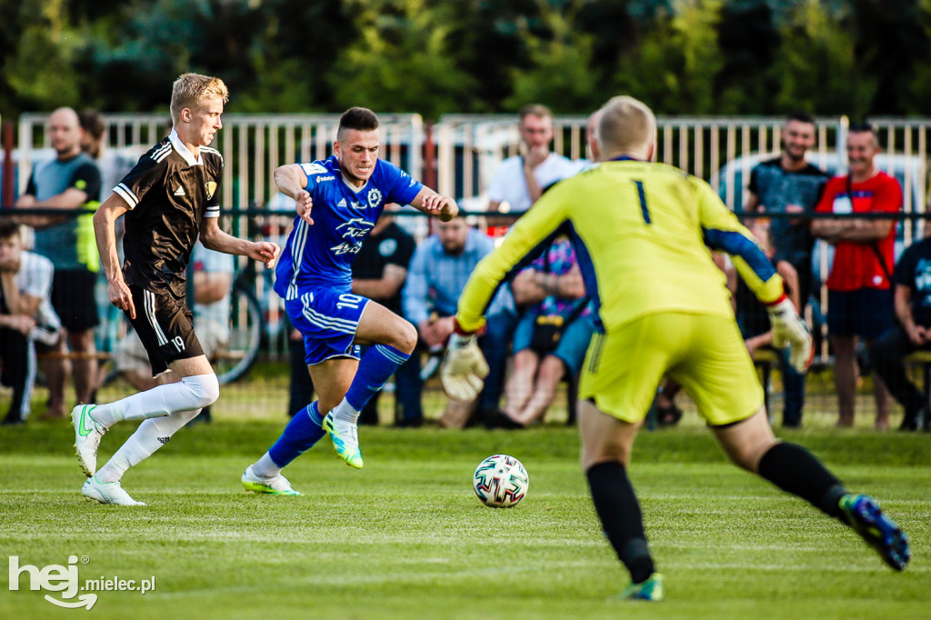 Czarni Trześń - Stal II Mielec