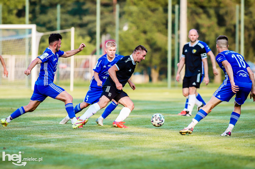 Czarni Trześń - Stal II Mielec