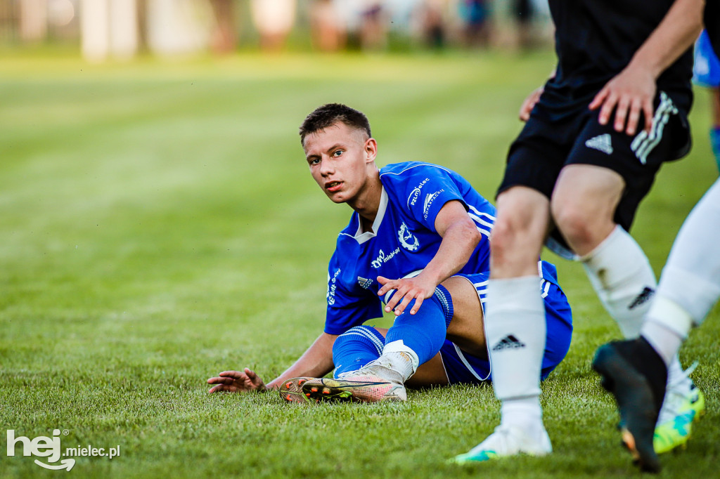 Czarni Trześń - Stal II Mielec