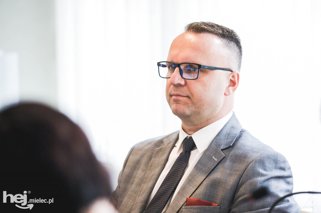 Sesja rady miejskiej - 26 sierpnia 2021