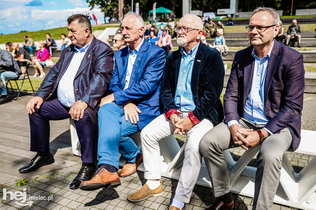 Sobota pod Pomnikiem Żołnierzy Wyklętych