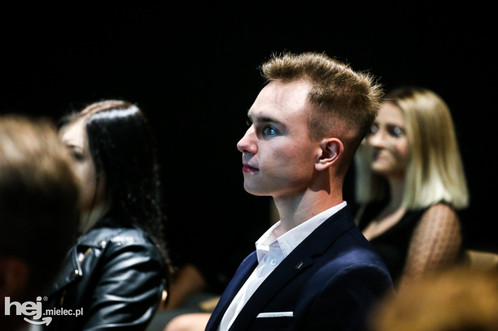 Gala Fundacji Młodych Liderów 2021