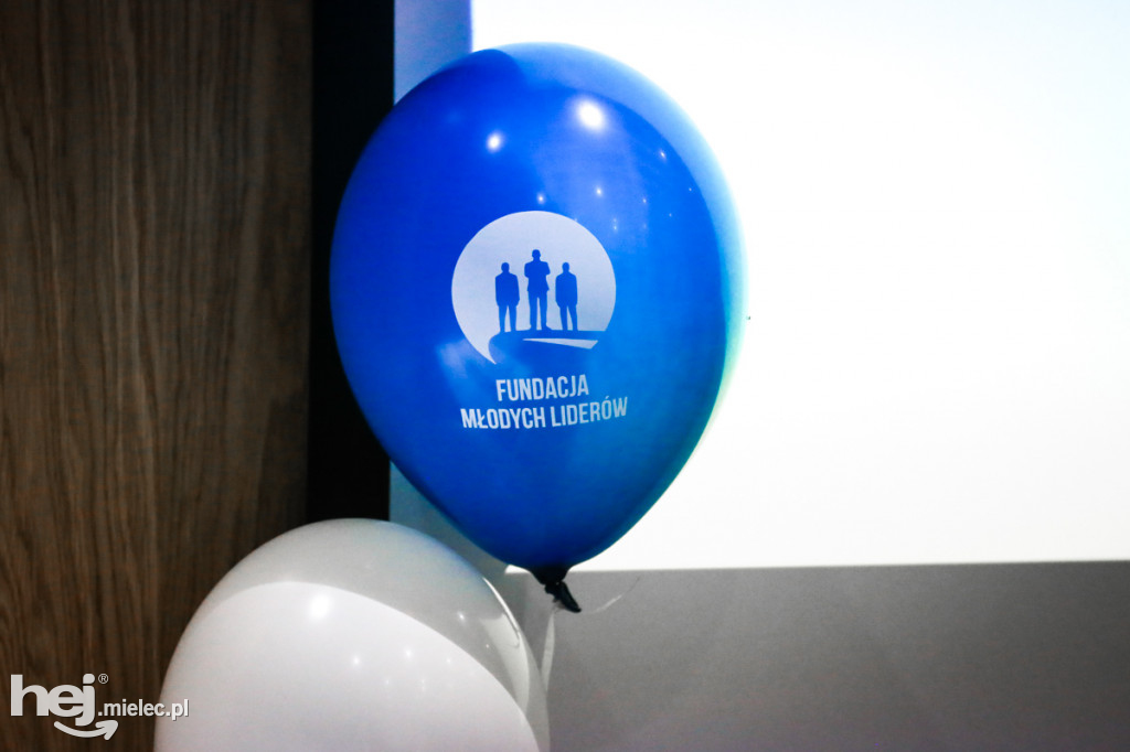 Gala Fundacji Młodych Liderów 2021