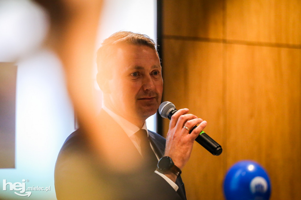 Gala Fundacji Młodych Liderów 2021