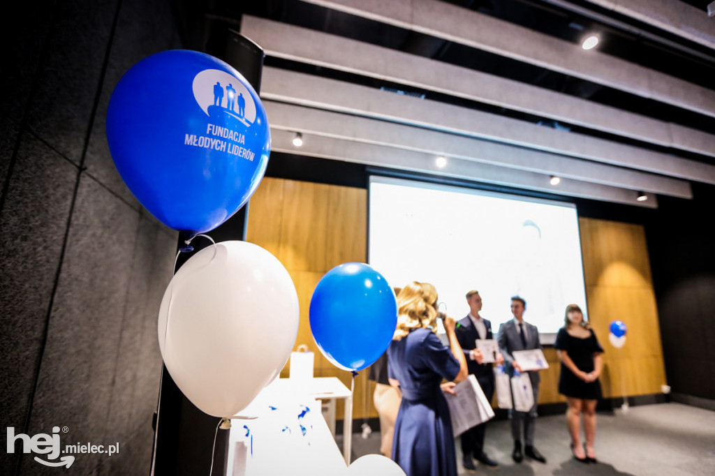 Gala Fundacji Młodych Liderów 2021