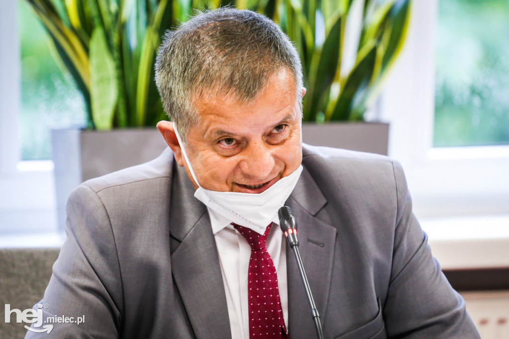 Radni powiatowi obradowali po wakacjach