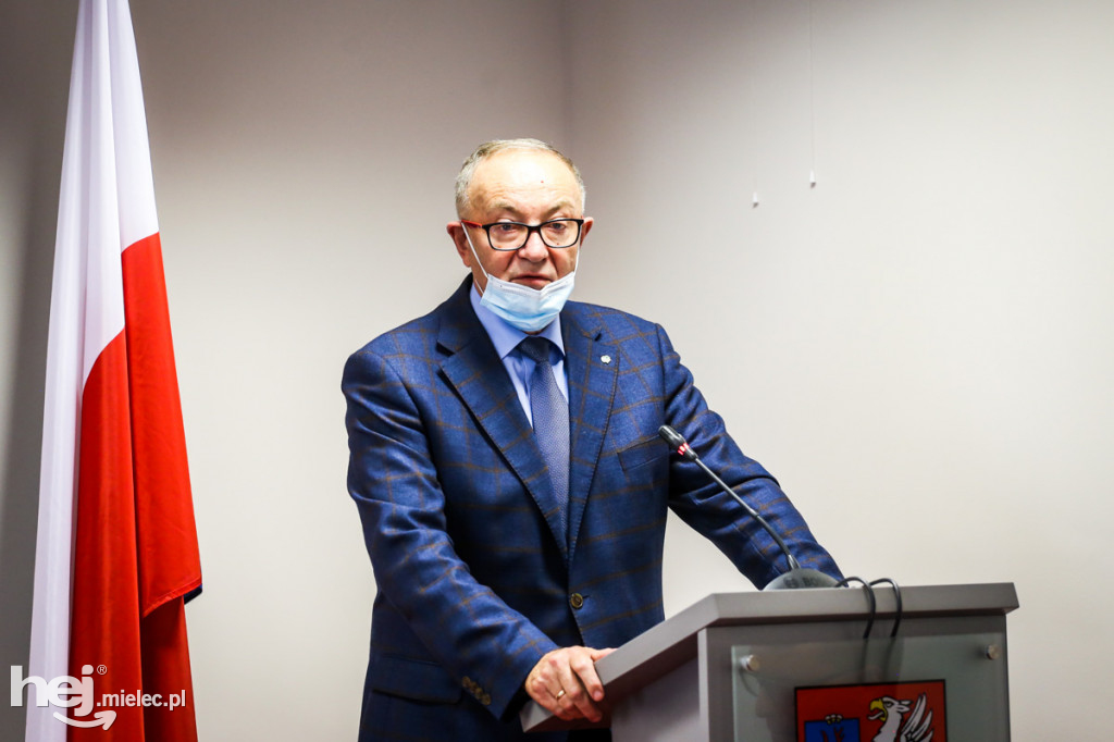 Radni powiatowi obradowali po wakacjach