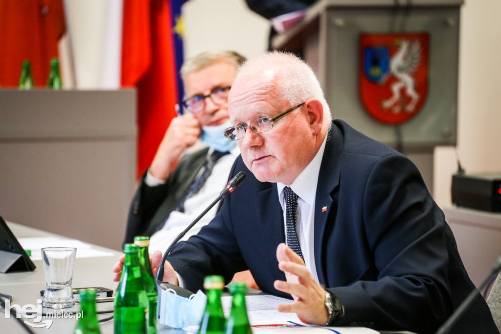 Radni powiatowi obradowali po wakacjach