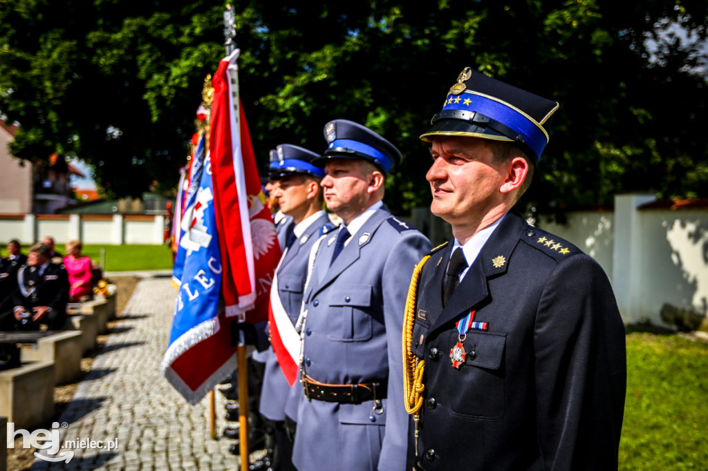 KPPSP z nowym sztandarem na 75-lecie pożarnictwa