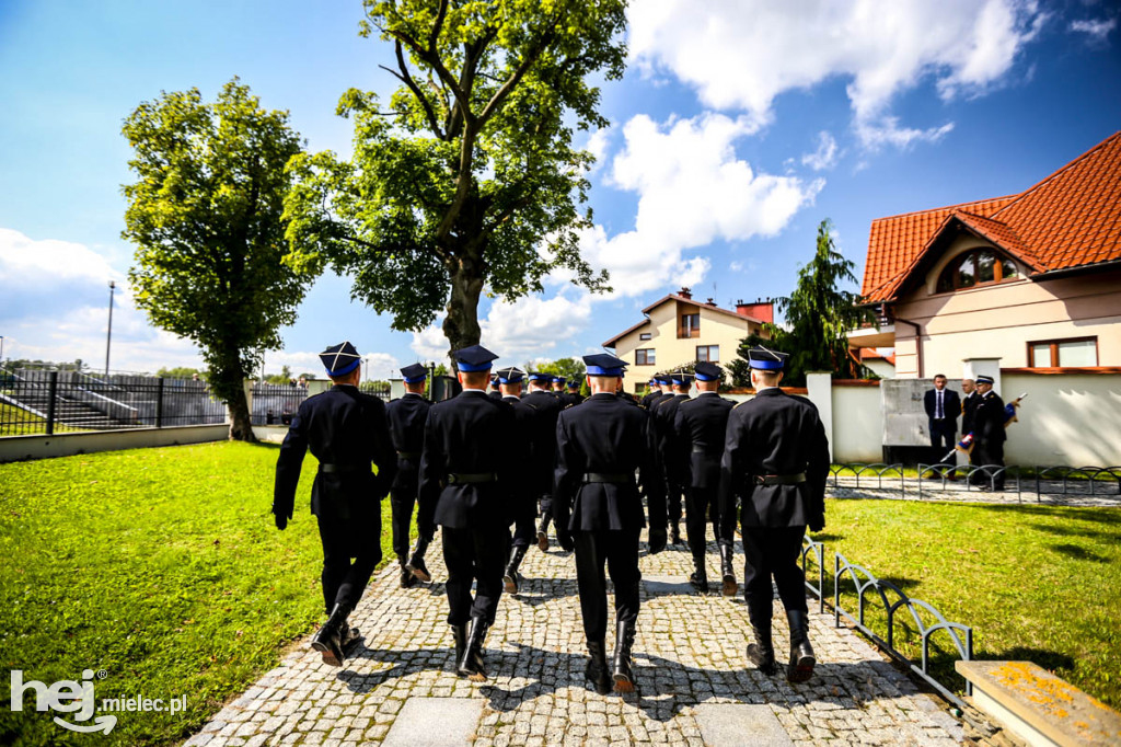KPPSP z nowym sztandarem na 75-lecie pożarnictwa