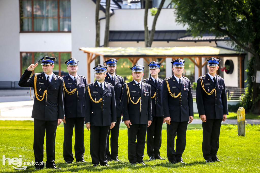 KPPSP z nowym sztandarem na 75-lecie pożarnictwa