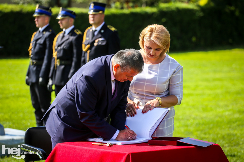 KPPSP z nowym sztandarem na 75-lecie pożarnictwa