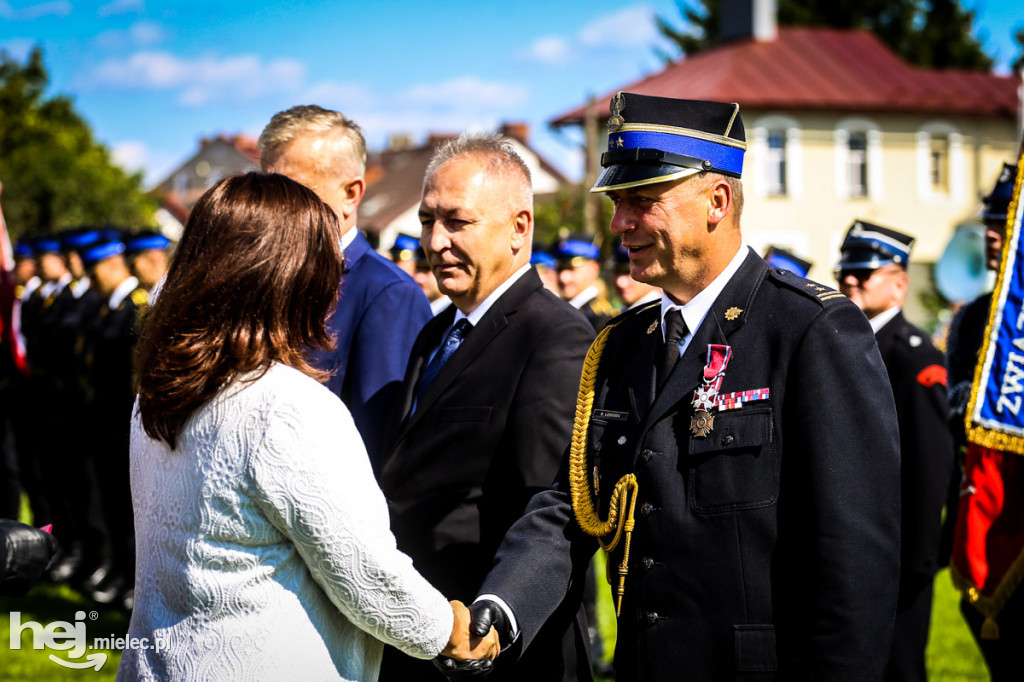 KPPSP z nowym sztandarem na 75-lecie pożarnictwa