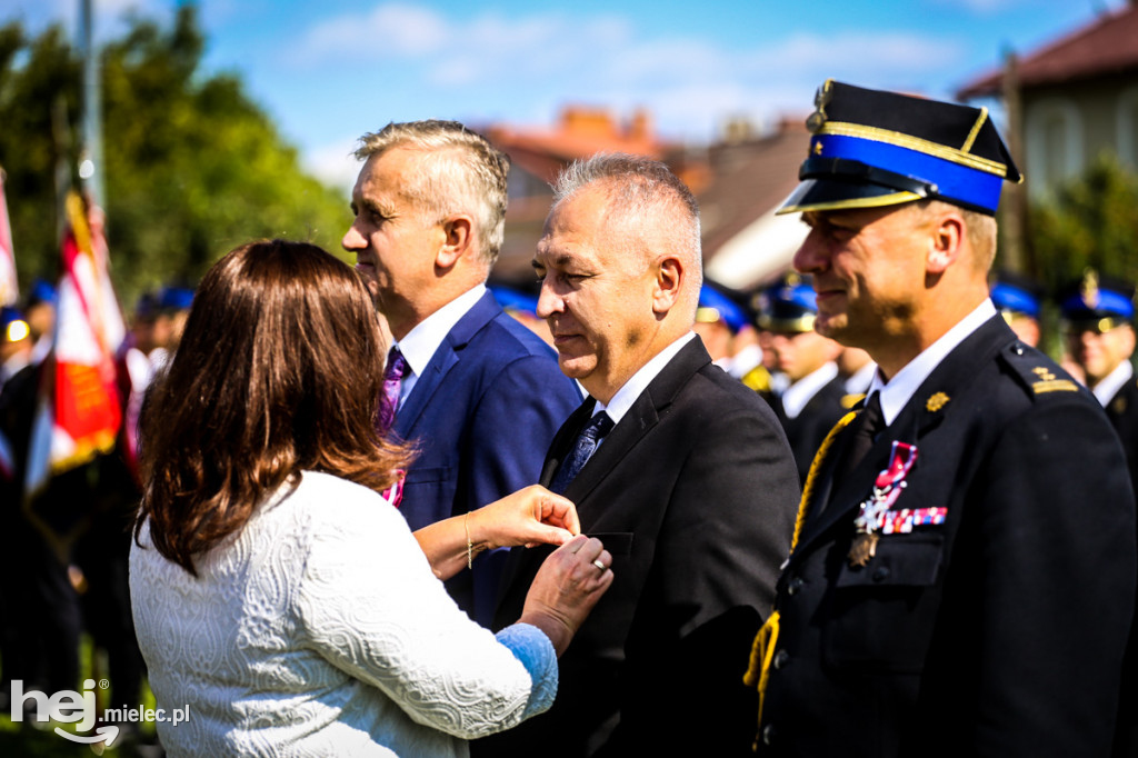 KPPSP z nowym sztandarem na 75-lecie pożarnictwa