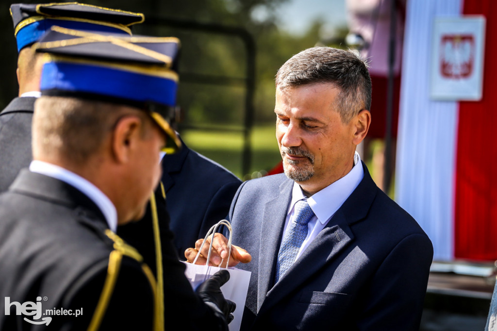 KPPSP z nowym sztandarem na 75-lecie pożarnictwa