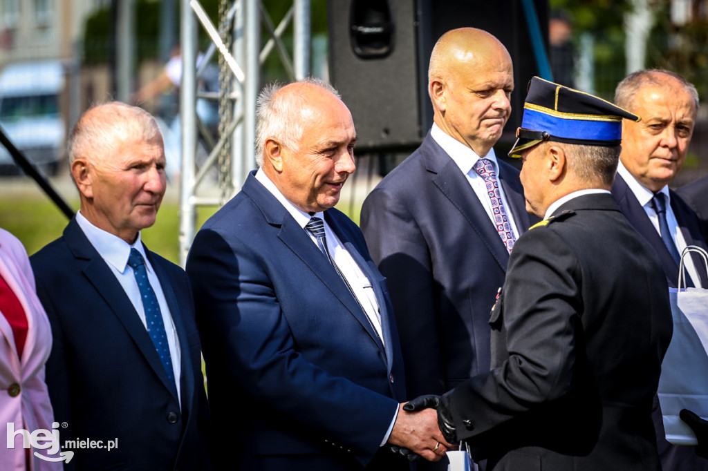 KPPSP z nowym sztandarem na 75-lecie pożarnictwa